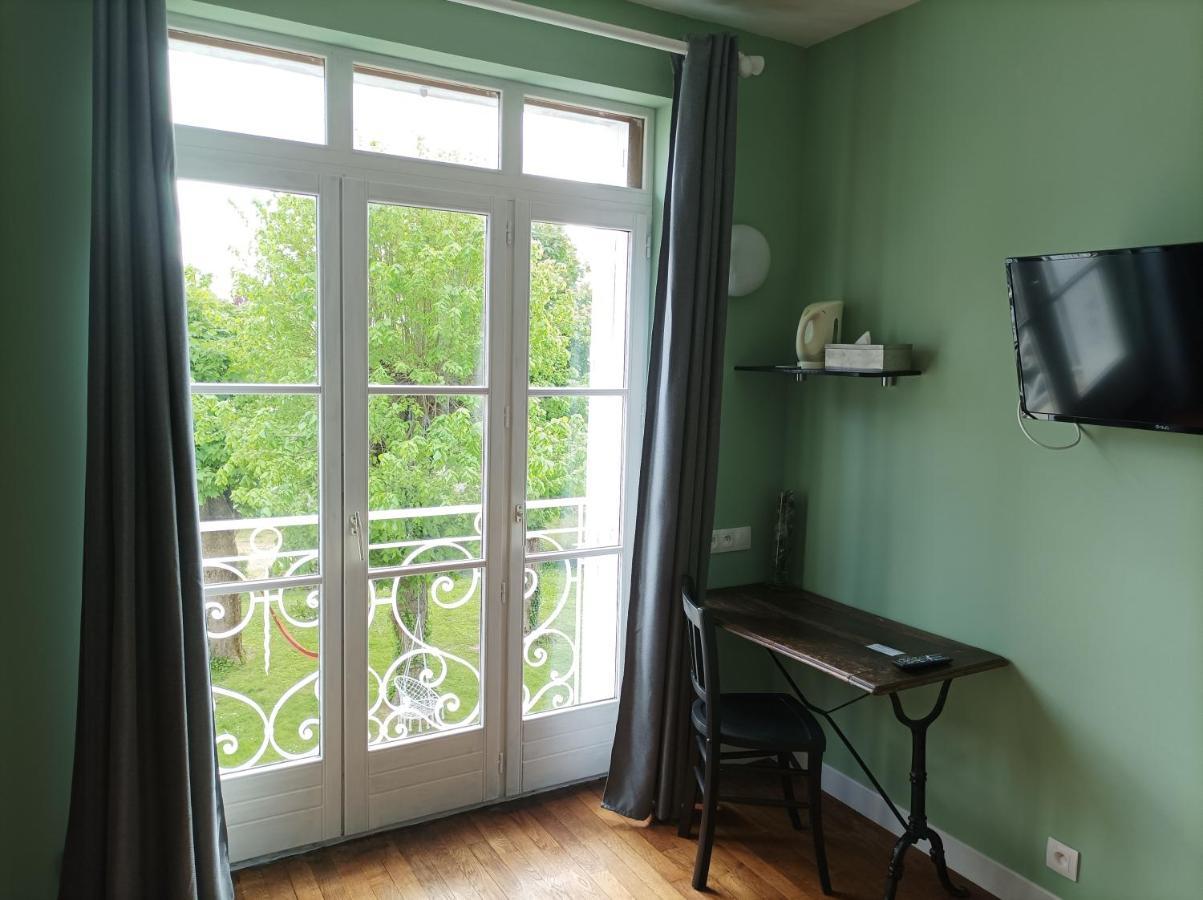 Le Relais Des Roses- Chambres D'Hotes Vatan Exterior foto