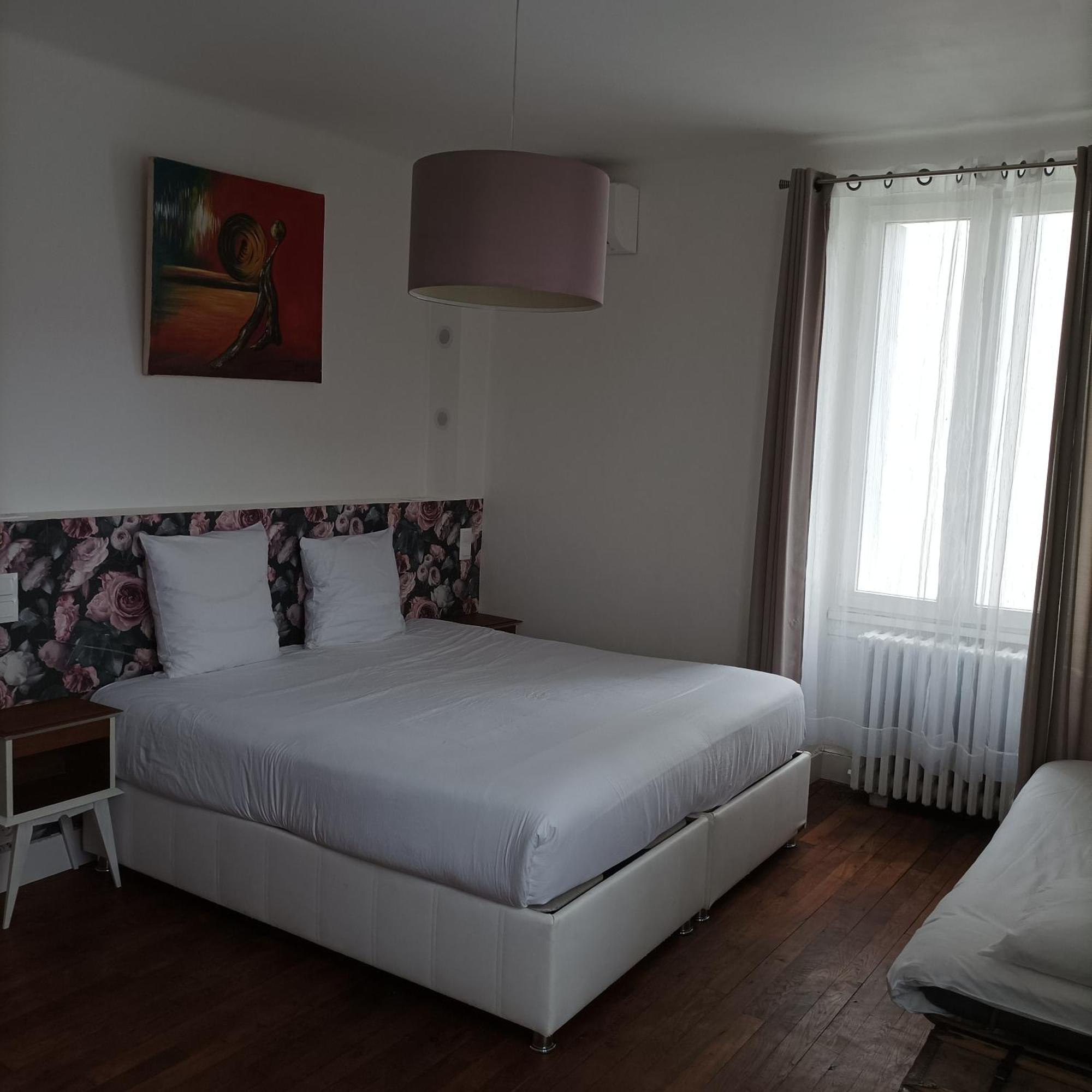 Le Relais Des Roses- Chambres D'Hotes Vatan Exterior foto