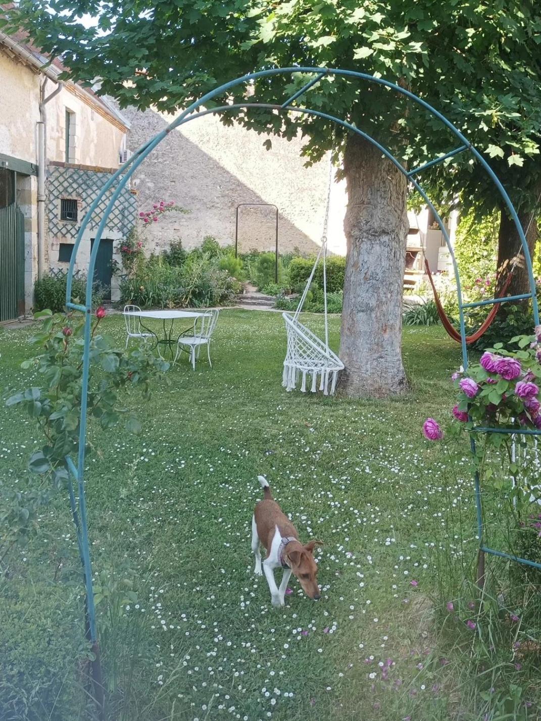 Le Relais Des Roses- Chambres D'Hotes Vatan Exterior foto